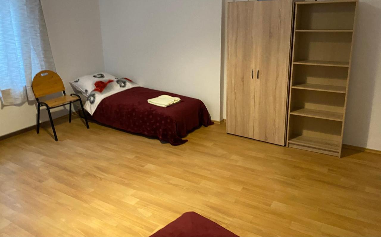 Apartments Tomkova Hradec Kralove Exterior photo